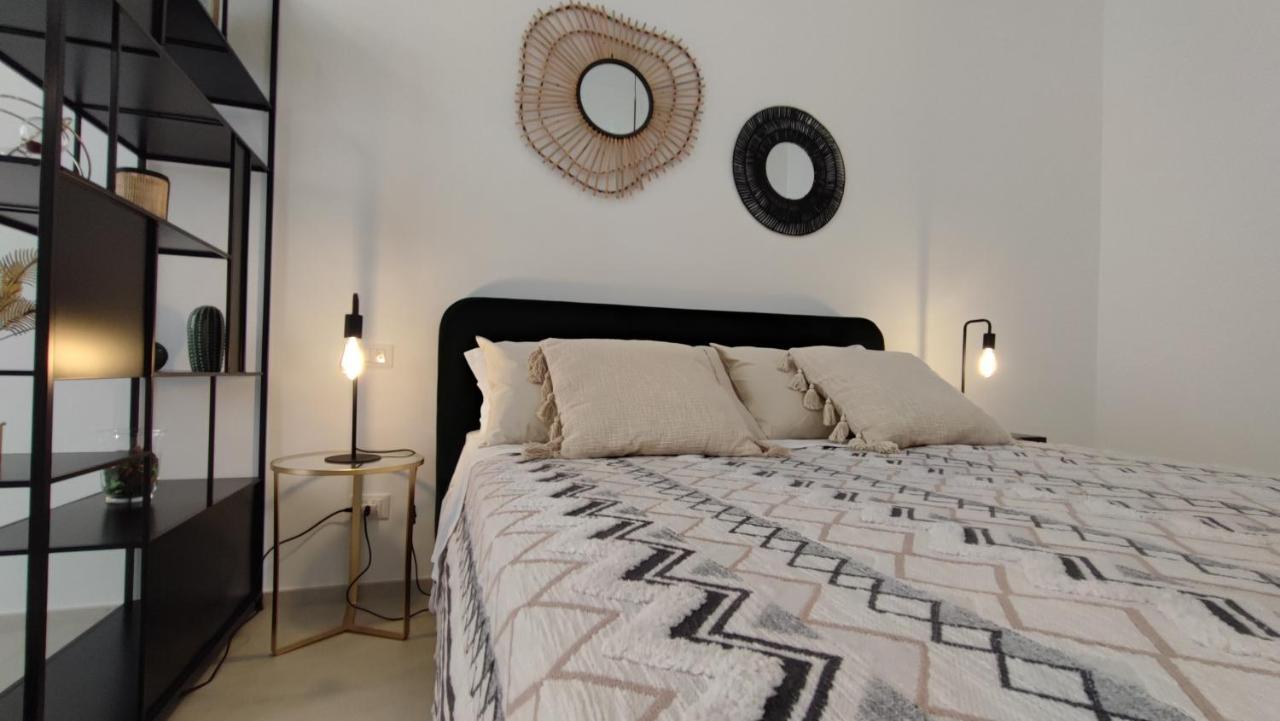 Dimore Gilas - Suite Menta Monopoli Bagian luar foto